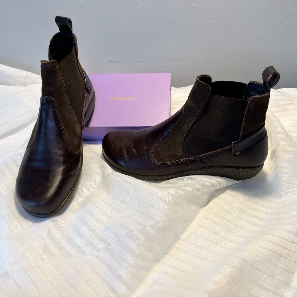 Naot Brown Textured Sole Footwear